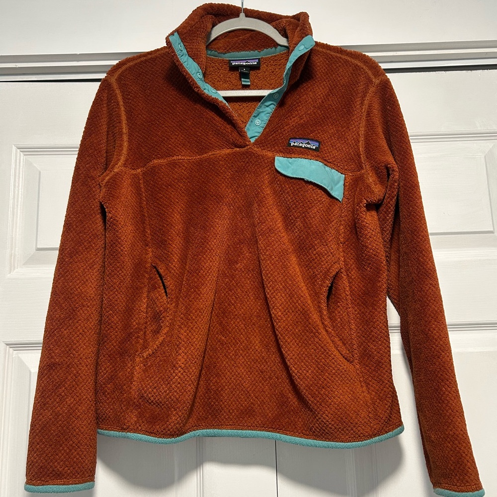Patagonia Burnt Orange Fleece with Teal Trim